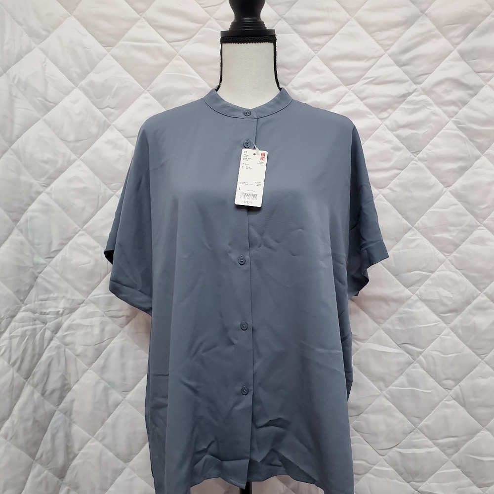 Uniqlo top